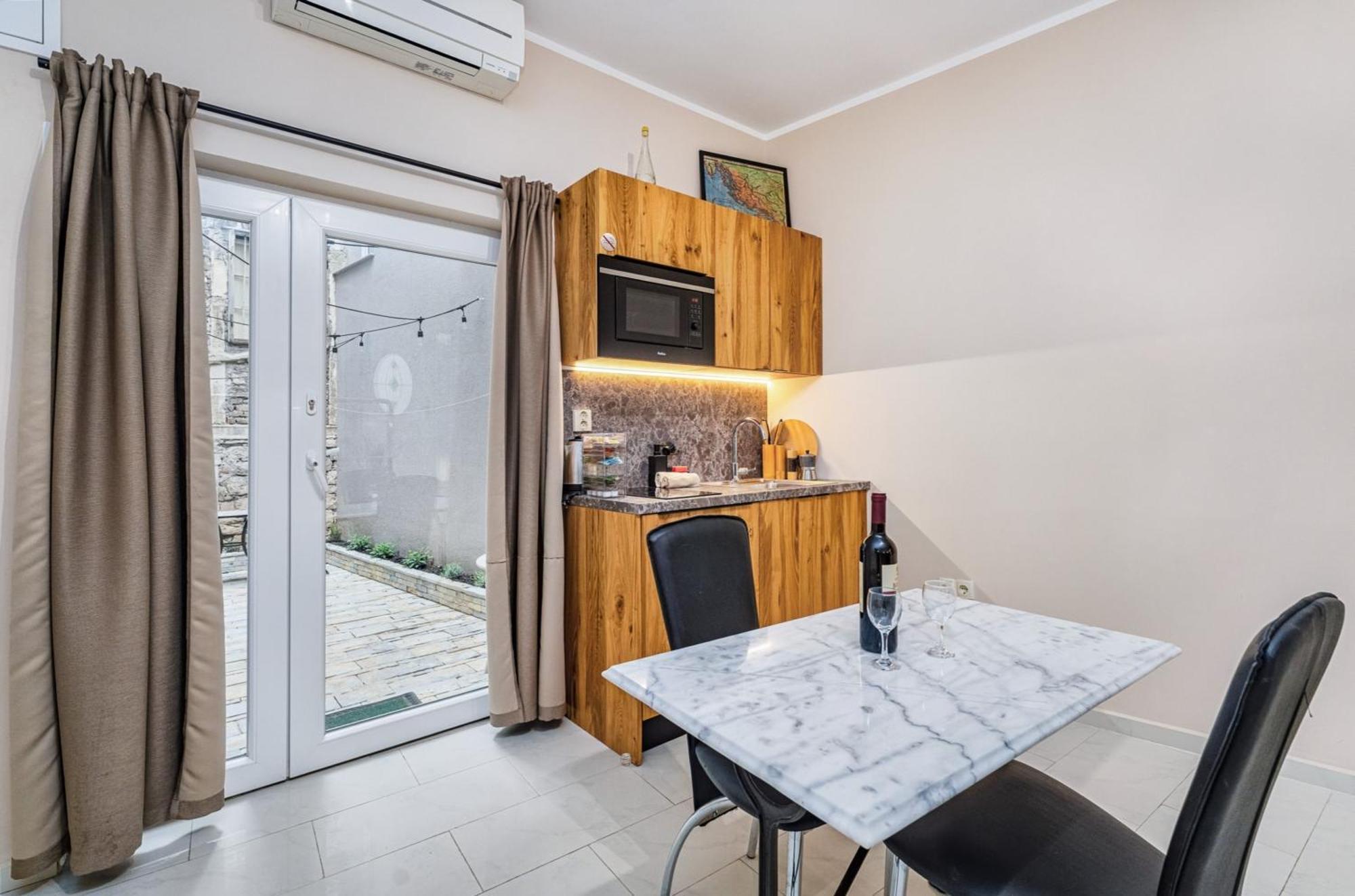 Samm Apartments Šibenik Eksteriør bilde