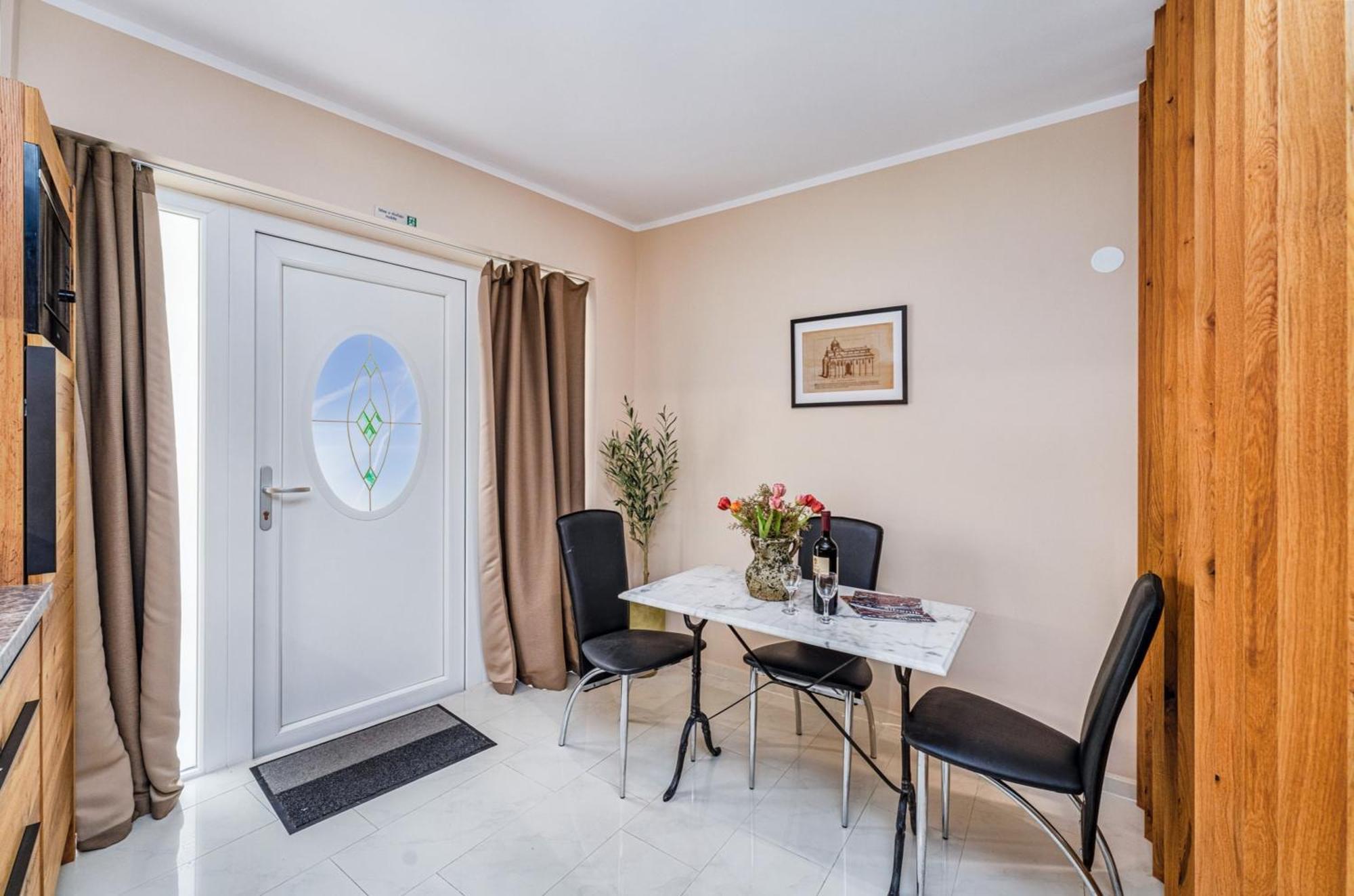 Samm Apartments Šibenik Eksteriør bilde